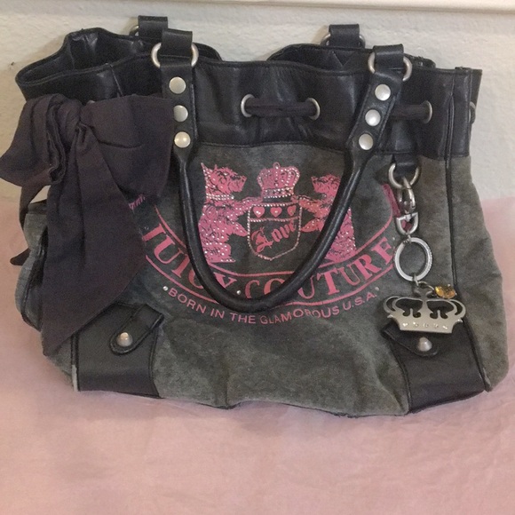 Juicy Couture Handbags - Juicy Couture Velour Daydreamer Purse